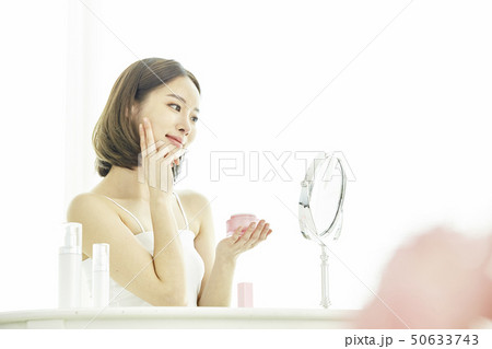 スキンケア 女性 女 50633743