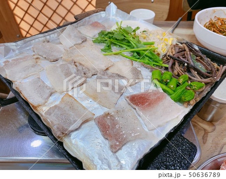 三枚肉 肉 肉焼き 50636789