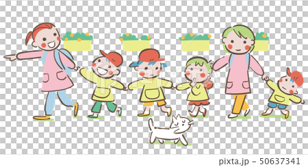 先生まはた保育士と手をつないでお散歩する笑顔の保育園児または幼稚園児 50637341