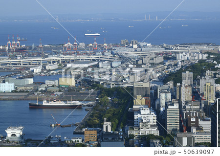 日本の横浜都市景観 横浜港などを望む 日本の横浜都市景観 横浜港などを望む 50639097