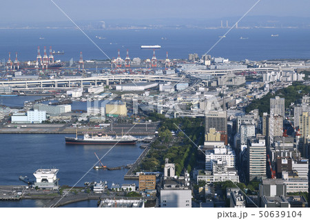 日本の横浜都市景観 横浜港などを望む 日本の横浜都市景観 横浜港などを望む 50639104
