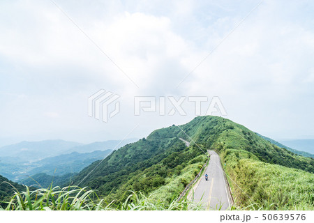 Scenic route at Buyen Pavilion in Taiwan.不厭亭,台北,台灣 Scenic route at Buyen Pavilion in Taiwan.不厭亭,台北,台灣 50639576