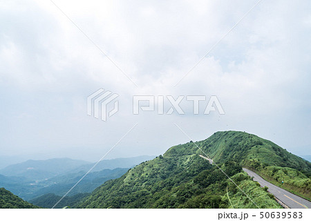 Scenic route at Buyen Pavilion in Taiwan.不厭亭,台北,台灣 Scenic route at Buyen Pavilion in Taiwan.不厭亭,台北,台灣 50639583