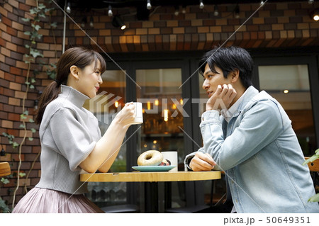 カップル 50649351