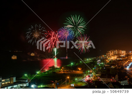 北海道　洞爺湖ロングラン花火大会　町並みとともに　比較明合成 50649739