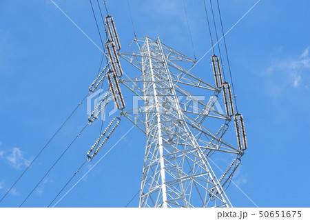 送電用鉄塔のクローズアップ 送電用鉄塔のクローズアップ 50651675