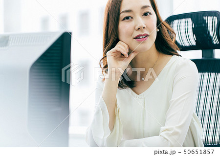 OL 女性 ビジネス 50651857