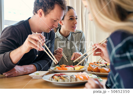 外国人　インバウンド　和食　料理教室　食事 50652350