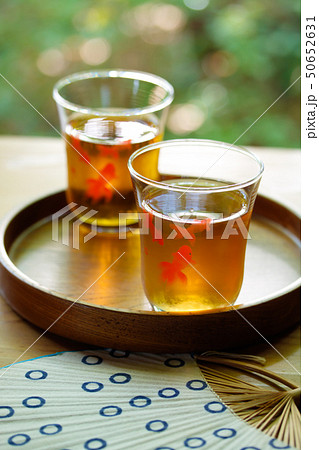 冷たい麦茶 50652631
