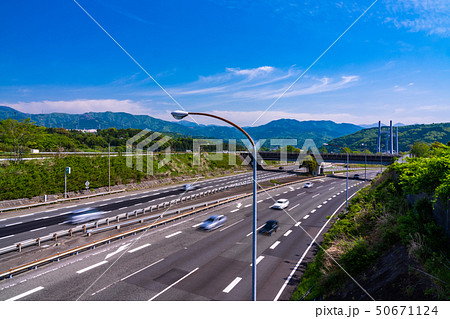 (静岡県)東名高速道路 足柄付近 (画面後方が東京方面) (静岡県)東名高速道路 足柄付近 (画面後方が東京方面) 50671124