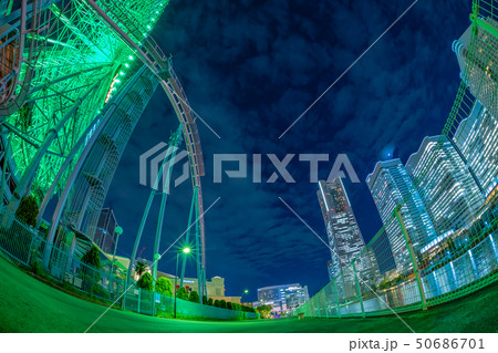 横浜みなとみらいの夜景　魚眼レンズ 50686701