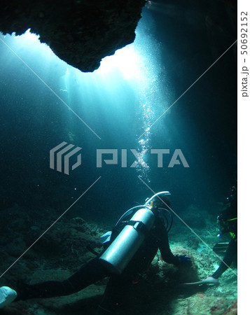 ダイビング　水中洞窟　沖縄 50692152