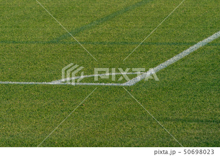 神奈川県 平塚市 馬入 天然芝のサッカーグラウンドの写真素材