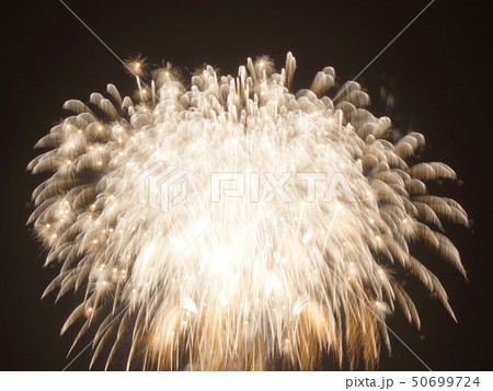 打ち上げ花火　錦冠　一面　金色 50699724