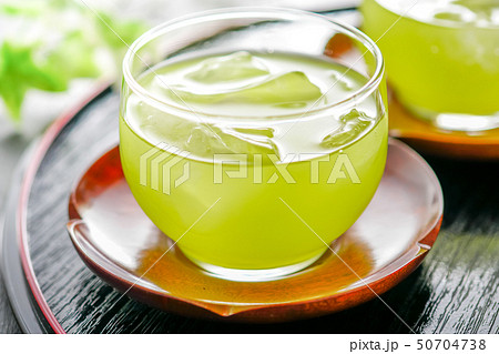 冷たい緑茶 50704738