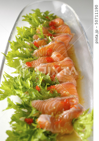 サーモンのカルパッチョ サーモンのカルパッチョ 50711190