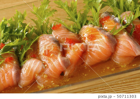 サーモンのカルパッチョ サーモンのカルパッチョ 50711303