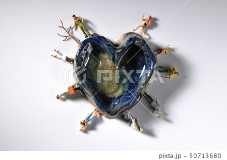 世界平和 50713680