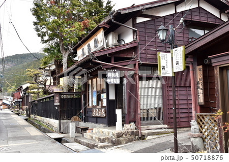 郡上八幡柳町の家並み 50718876