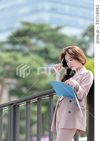 女性 女 女の子 50718982