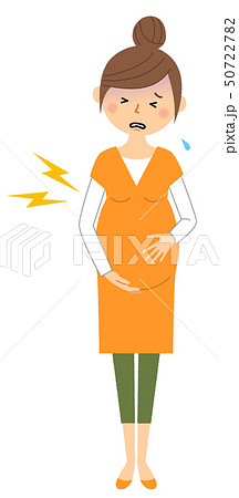 若い女性　ママ　陣痛 50722782