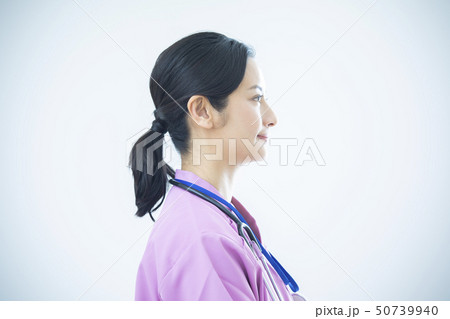 女性医師 50739940