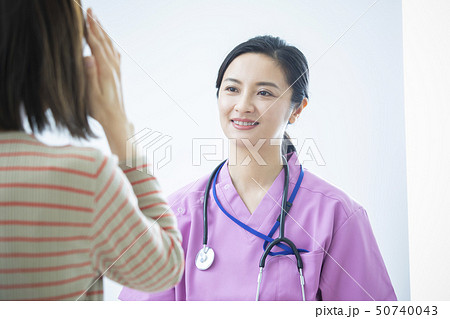 女性医師 50740043