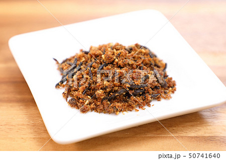 おいしいカツオ節とひじきのふりかけ 50741640