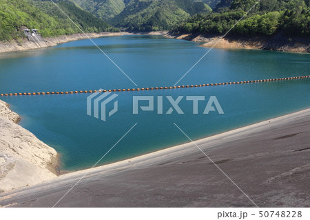 ダムのアスファルトフェージング工法（多々良木ダム） 50748228