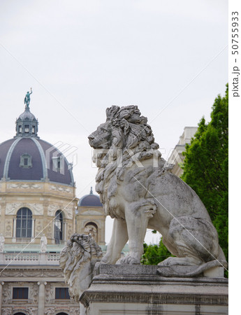 ウィーン最高裁判所　ライオン像 50755933