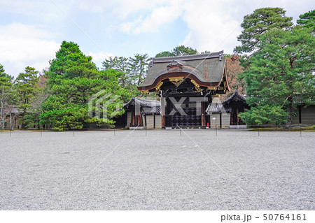 京都御所 (kyoto imperial palace) 建春門 50764161