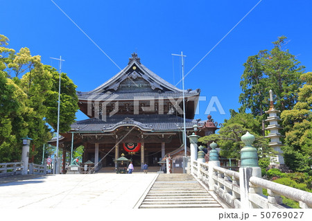 【愛知県】晴天下の豊川稲荷 本殿 【愛知県】晴天下の豊川稲荷 本殿 50769027