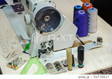 Industrial sewing machine 50776617