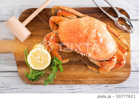 boiled dungeness crab image 50777621