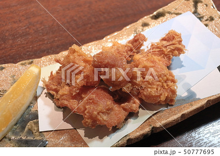 外食の料理「ワニ肉の唐揚げ」 50777695