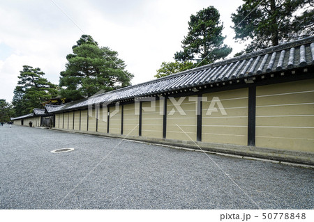 京都御所 (kyoto imperial palace) 築地塀 50778848