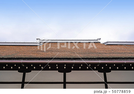 京都御所 (kyoto imperial palace) 諸大夫の間　屋根 50778859