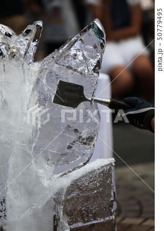 はちおうじ祭りの氷の彫刻 50779495