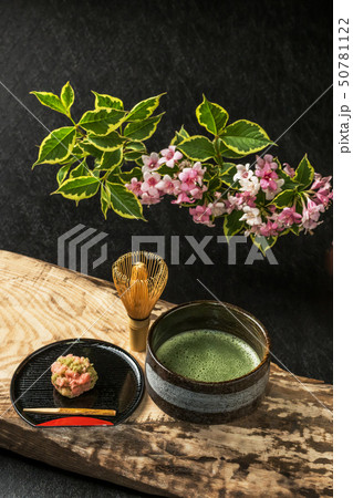 ウツギの花　日本の花　Deutzia crenata flower Japan 50781122