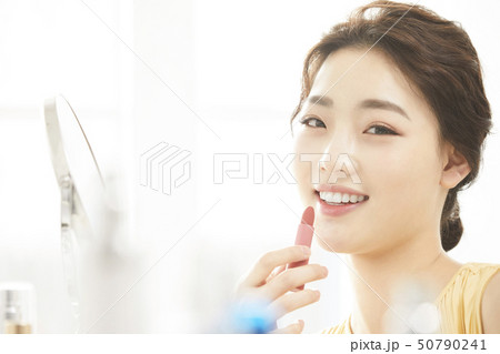 女性　ビューティー 50790241