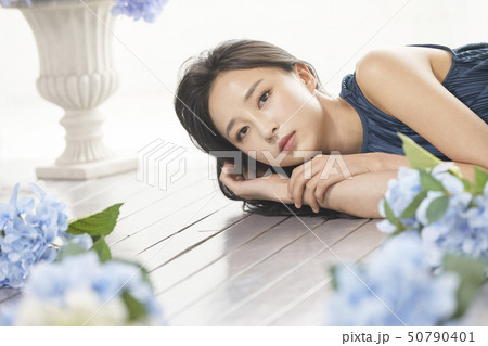 女性　ビューティー 50790401