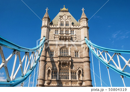 Tower Bridge in London on a beautiful sunny day. Tower Bridge in London on a beautiful sunny day. 50804319