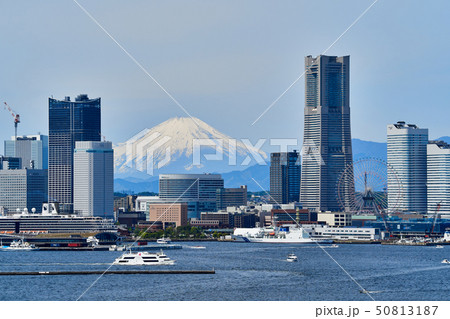 横浜港と富士山 50813187