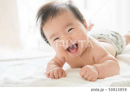 赤ちゃん 男の子 乳児 乳幼児 子育て 50813859
