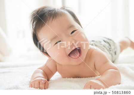 赤ちゃん 男の子 乳児 乳幼児 子育て 50813860
