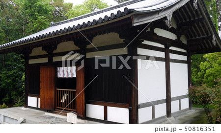 奈良・海龍王寺の西金堂は重要文化財 奈良・海龍王寺の西金堂は重要文化財 50816351