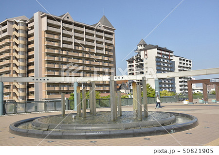 【兵庫県】尼崎市街地の都市風景 50821905
