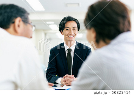 窓口 営業 相談 契約 説明 販売 運用 相続 投資 窓口 営業 相談 契約 説明 販売 運用 相続 投資 50825414