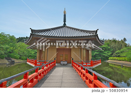 【安倍文殊院 金閣浮御堂】 奈良県桜井市安倍山 50830954