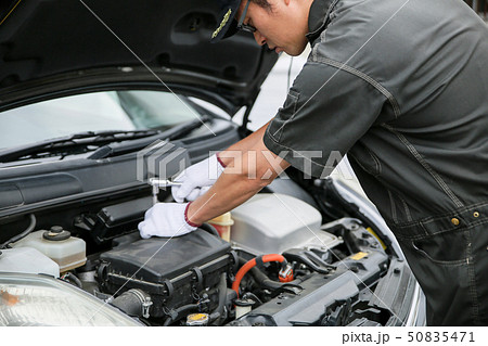 整備士の仕事 50835471